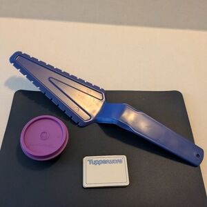 VTG TUPPERWARE lot. Magnet, server, smidget container